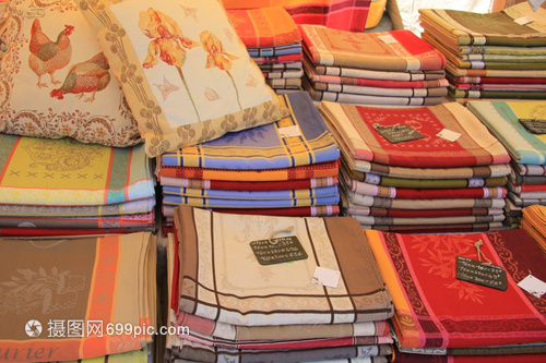 當(dāng)?shù)厥袌龅湫图徔椘贰⑨樋椘芳霸吓l(fā)概況